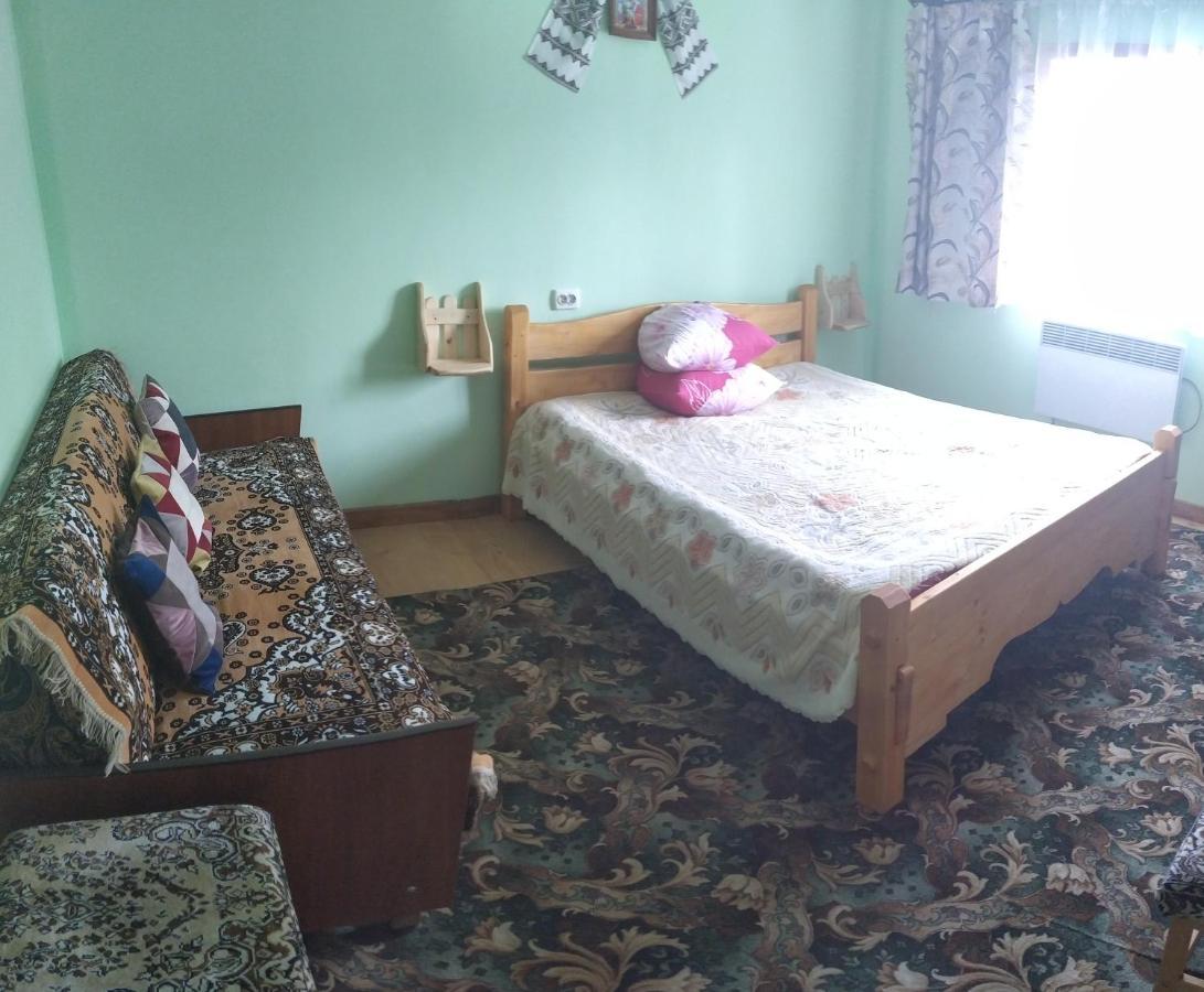 Родинна Оселя Slavske Exterior foto